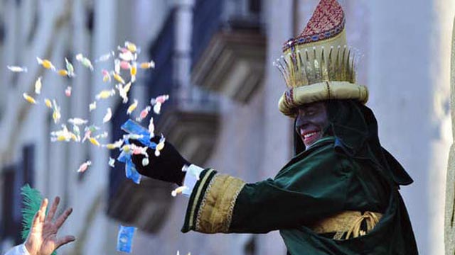 Eduardo Dávila Miura como Baltasar en la Cabalgata de Reyes de Sevilla 2013 Eduardo Dávila Miura como Baltasar en la Cabalgata de Reyes de Sevilla 2013